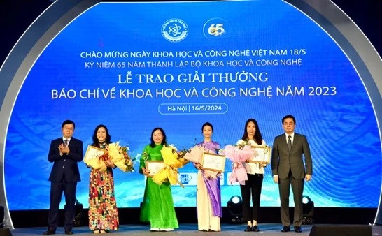 Báo Nhân Dân đoạt giải Nhất Giải thưởng báo chí về khoa học và công nghệ năm 2023.
