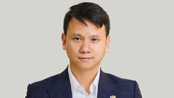 Tiến sĩ Nguyễn Xuân Phong, top 150 lãnh đạo trí tuệ nhân tạo (AI) toàn cầu trở thành CTO FPT. 