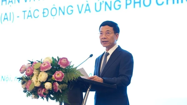 Bộ trưởng Khoa học và Công nghệ Nguyễn Mạnh Hùng phát biểu tại Hội thảo khoa học cấp quốc gia với chủ đề "Sức mạnh không giới hạn và những thách thức khó dự báo của trí tuệ nhân tạo - Tác động và ứng phó chính sách".