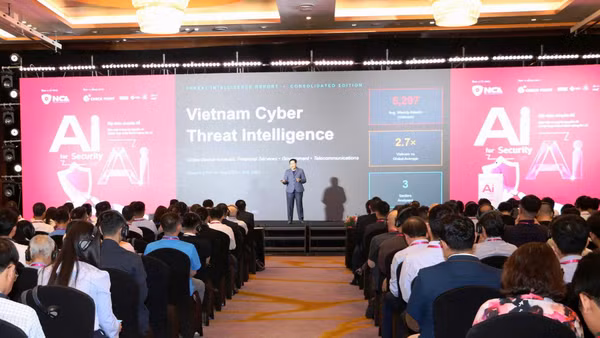 Toàn cảnh hội thảo “Bảo mật trong kỷ nguyên AI - Chiến lược hình thành tương lai số”.
