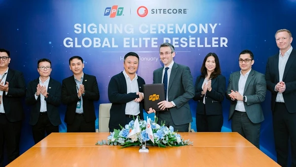 Lễ ký kết nâng tầm quan hệ hợp tác giữa FPT và Sitecore.