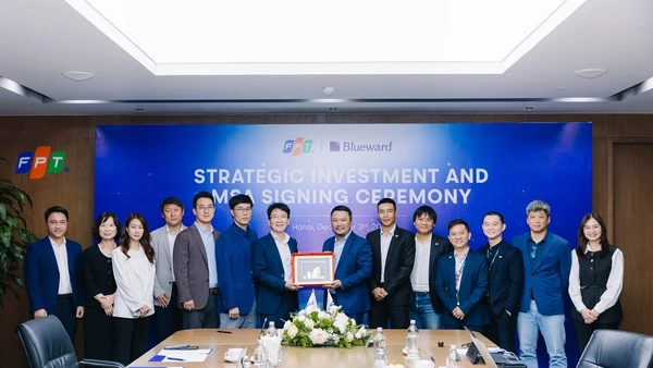 Đại diện FPT và Blueward tại Lễ ký kết thỏa thuận đầu tư chiến lược và thỏa thuận dịch vụ tổng thể (MSA).