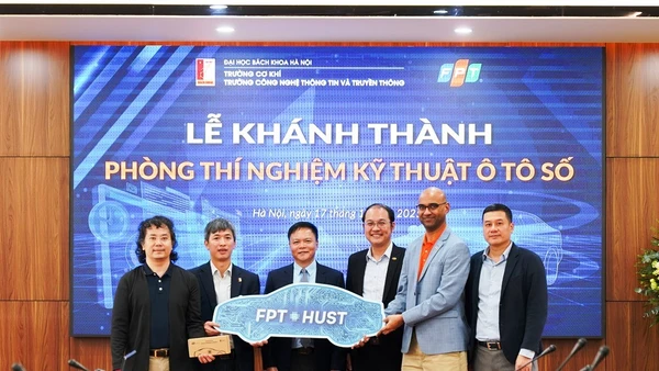  Mở phòng thí nghiệm, FPT và Đại học Bách khoa Hà Nội thúc đẩy đào tạo Kỹ sư chuyên sâu kỹ thuật ô-tô số. 