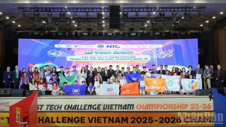 Ghi nhận, biểu dương những nỗ lực to lớn và thành tích đáng tự hào của các tập thể, cá nhân đạt thành tích cao trong các giải đấu quốc tế. (Ảnh: PV)