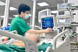 Dù đã được cai máy thở thành công, nhưng ý thức bệnh nhân không phục hồi.
