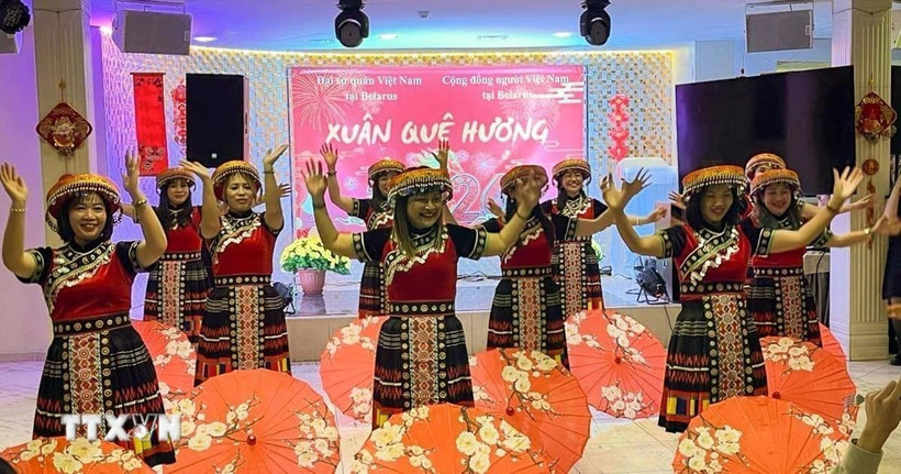 Hoạt động văn hóa, văn nghệ cộng đồng tại "Xuân Quê hương - Bính Ngọ 2026." (Ảnh: TTXVN)