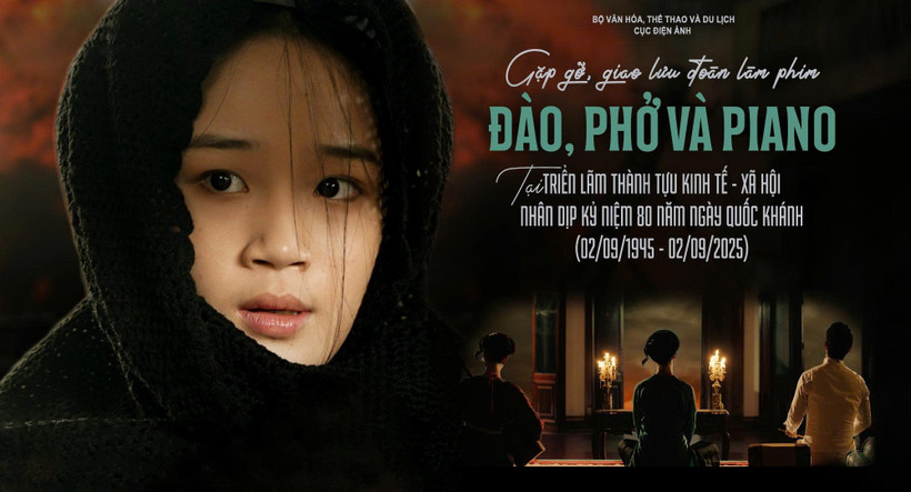 "Đào, Phở và Piano", bộ phim mở màn cho chương trình giao lưu nghệ sĩ với khán giả tại Triển lãm. 