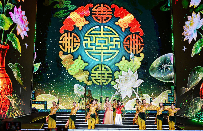 Hòa nhạc Ánh sáng Chào năm mới 2026 của Báo Nhân Dân. (Ảnh: THÀNH ĐẠT)