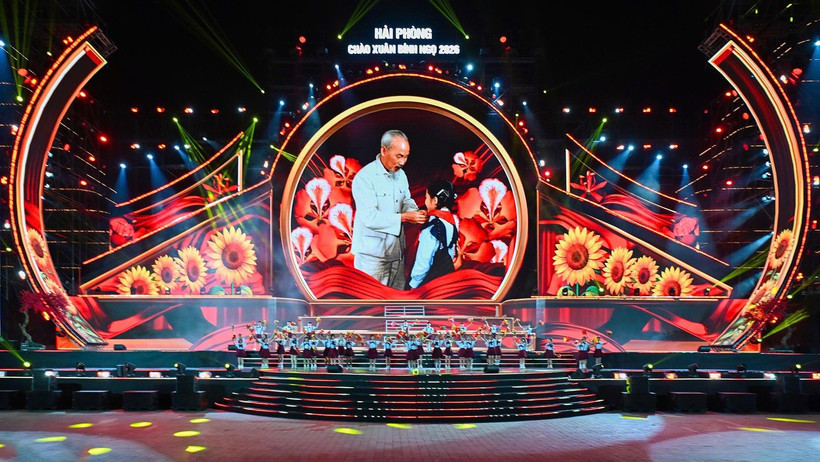 Hình ảnh trong buổi tổng duyệt chương trình nghệ thuật "Hải Phòng Chào xuân Bính Ngọ 2026". (Ảnh: ĐỨC NGHĨA) 