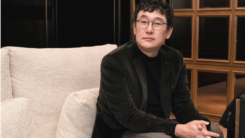 Đạo diễn Jang Joon-hwan, Trưởng Ban giám khảo Phim châu Á dự thi tại Liên hoan phim châu Á Đà Nẵng 2025. (Ảnh: Ban tổ chức)