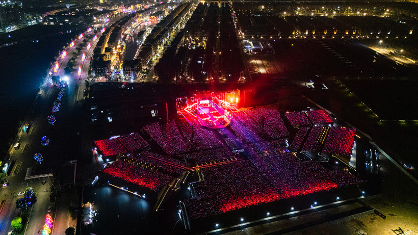 Toàn cảnh concert nhìn từ trên cao. (Ảnh: Yeah1)