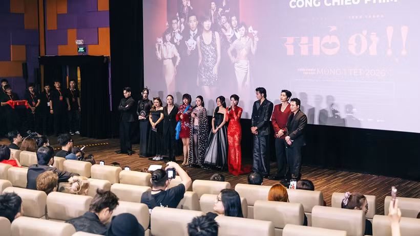 Đoàn làm phim “Thỏ ơi!!” tại buổi ra mắt phim. (Ảnh: Galaxy Studio)