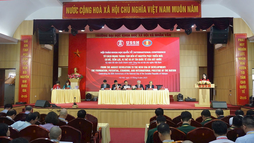 Hội thảo thu hút đông đảo các học giả trong nước và quốc tế. (Ảnh: LÊ THƯ)