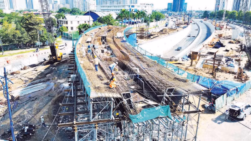 Thành phố sẽ đẩy nhanh tiến độ các công trình trọng điểm đồng thời rà soát, linh hoạt trong bố trí vốn 