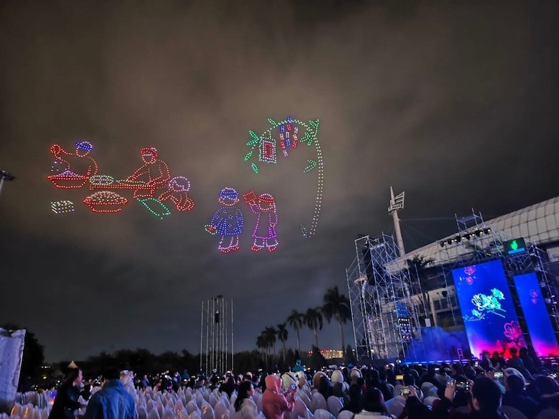Trình diễn ánh sáng bằng Drone tại lễ tổng duyệt chương trình Rực rỡ Thăng Long 2025 vào tối 26/1.
