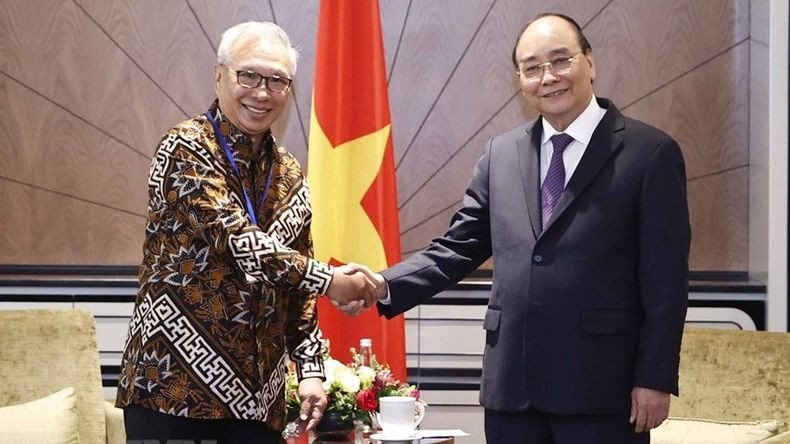 Chủ tịch nước Nguyễn Xuân Phúc tiếp Chủ tịch Hội Hữu nghị Indonesia-Việt Nam Budiarsa Sastrawinata. (Ảnh: Thống Nhất/TTXVN) 