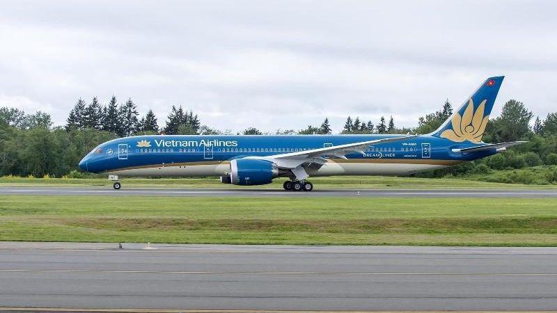 Chuyến bay của Vietnam Airlines quay đầu cấp cứu em bé người Nhật 