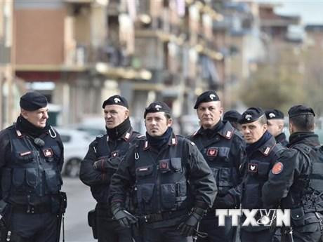 Cảnh sát Italy. (Ảnh: AFP/ TTXVN)