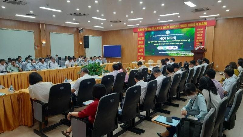 Quang cảnh Hội nghị gặp gỡ và đối thoại với các doanh nghiệp, hợp tác xã trong lĩnh vực nông nghiệp năm 2022.