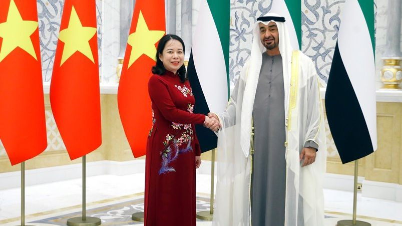 Phó Chủ tịch nước Võ Thị Ánh Xuân và Tổng thống UAE Sheikh Mohamed bin Zayed Al Nahyan. (Ảnh: TTXVN)