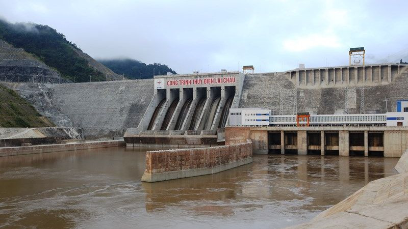 Điều chỉnh công suất phát điện phù hợp diễn biến thủy văn thực tế trong mùa lũ chính vụ 
