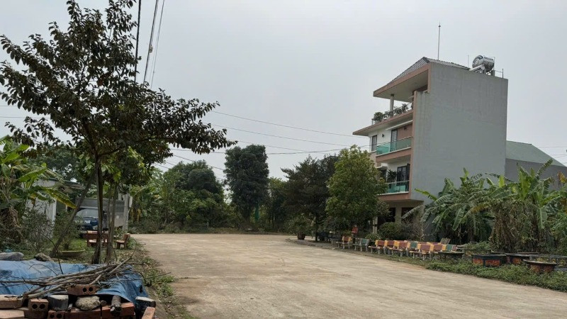 Giá đất tại Việt Trì (Phú Thọ) tăng mạnh, kể cả ở những khu vực còn chưa hiện diện những công trình dịch vụ, hạ tầng. (Ảnh: PMT)