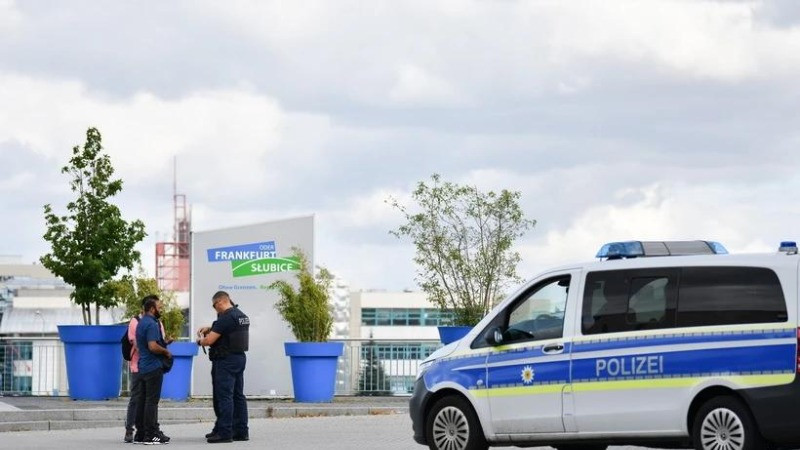 Cảnh sát Đức được triển khai tại Frankfurt. (Ảnh: THX/TTXVN)