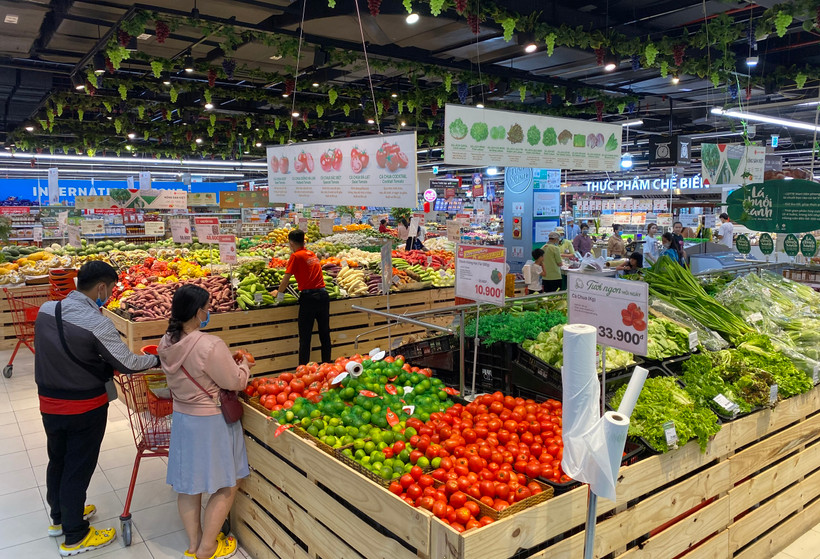 Siêu thị Lotte mart Cần Thơ dồi dào hàng hóa trong ngày mồng 4 Tết Quý Mão- 2023. (Ảnh: Quốc Dũng)