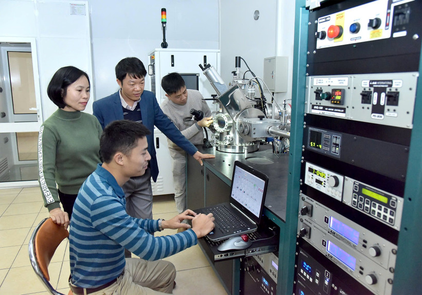Hoạt động nghiên cứu khoa học tại Đại học Bách khoa Hà Nội. Ảnh: Anh Sơn