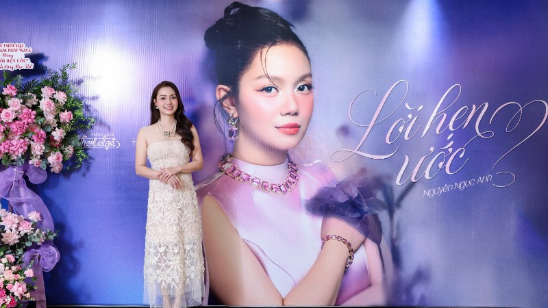 Ca sĩ Nguyễn Ngọc Anh ra mắt album “Lời hẹn ước”. (Ảnh: MẠNH NGUYỄN)