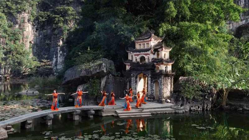 “Huyền sử Việt” tái hiện lịch sử và văn hóa dân tộc bằng ngôn ngữ múa. (Ảnh: Ê-KÍP SẢN XUẤT)