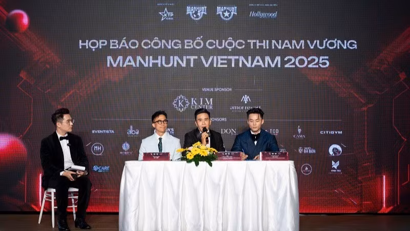 Họp báo công bố cuộc thi nam vương Manhunt Vietnam 2025. (Ảnh: HUY TRẦN)