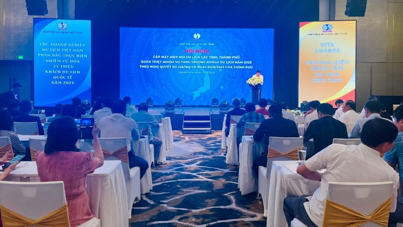 Hiệp hội Du lịch Việt Nam tổ chức Hội nghị gặp mặt Hiệp hội Du lịch các tỉnh, thành phố. 