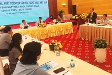 Cần tạo dựng nhiều diễn đàn học thuật về văn học nghệ thuật để các văn nghệ sĩ, chuyên gia, nhà quản lý đóng góp ý kiến xây dựng cơ chế, chính sách. Ảnh: HOÀNG HOA