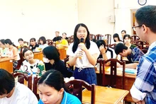 Tạo điều kiện cho thanh thiếu niên được tiếp xúc, cảm nhận, chia sẻ về các tác phẩm văn học là việc làm thiết thực để vun đắp vốn ngôn ngữ, văn hóa và tâm hồn thế hệ trẻ.