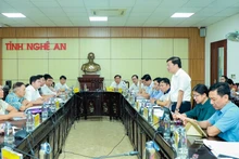 Chủ tịch Ủy ban nhân dân tỉnh Nghệ An Lê Hồng Vinh tiếp công dân phiên định kỳ tháng 6/2025.