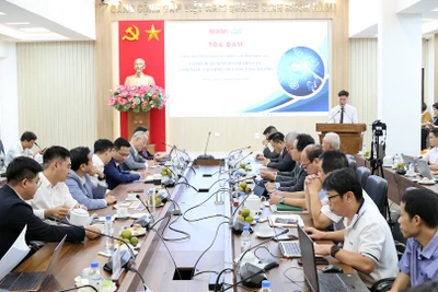 Tọa đàm “Thực thi Chiến lược tài chính toàn diện quốc gia: Cơ hội để hộ kinh doanh tiếp cận công nghệ tài chính, thúc đẩy tăng trưởng”