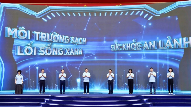 Ngày Sức khỏe Toàn dân 7/4: Chuyển mạnh sang phòng bệnh, hướng tới Việt Nam khỏe mạnh
