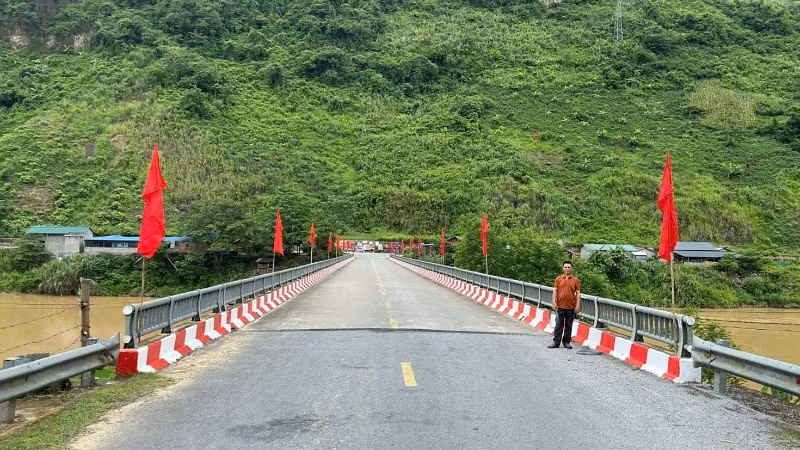 Cầu Pa Tần xã Pa Tần (mới) kết nối giao thông các xã Pa Tần, Nậm Ban và Trung Chải cũ.