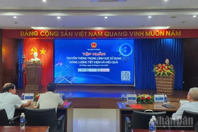 Quang cảnh hội nghị Tập huấn truyền thông trong lĩnh vực sử dụng năng lượng tiết kiệm và hiệu quả.