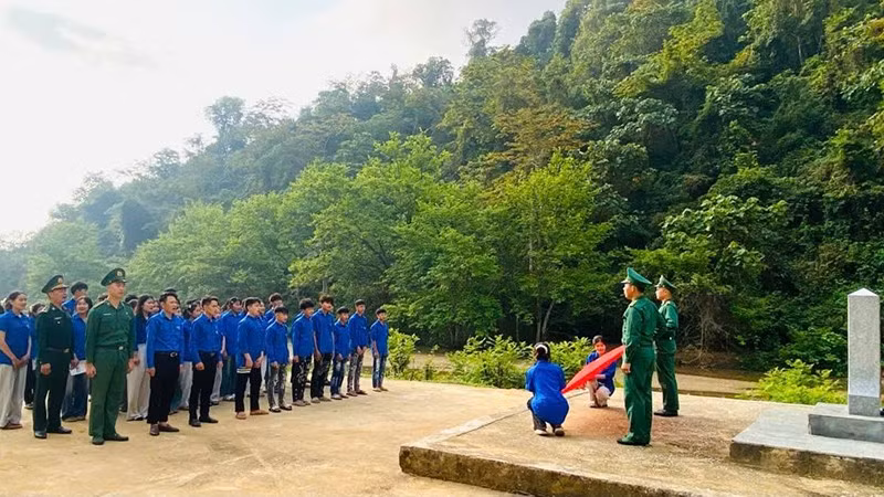 Tiết học biên cương bên mốc quốc 294.