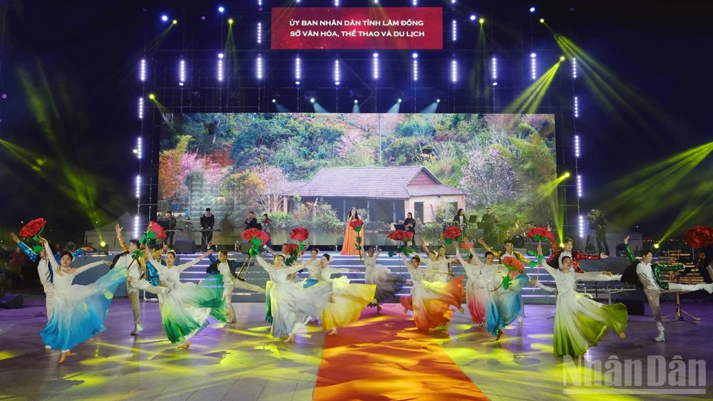 Lâm Đồng tổ chức chương trình nghệ thuật Chào năm mới 2026 tại 3 điểm cầu trên địa bàn tỉnh. 