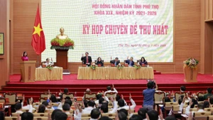 Toàn cảnh kỳ họp Hội đồng nhân dân tỉnh.