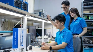 Đội ngũ kỹ sư trẻ của VNPT Technology nghiên cứu, phát triển sản phẩm và giải pháp công nghệ. Ảnh | SƠN TÙNG