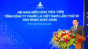 Chủ tịch Vinataba Hồ Lê Nghĩa phát biểu tại hội nghị.