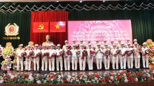 Lễ công bố Quyết định của Bộ trưởng Công an và Giám đốc Công an tỉnh Hưng Yên về tổ chức, cán bộ theo Nghị quyết của Ban Thường vụ Quốc hội về sắp xếp đơn vị hành chính cấp xã.