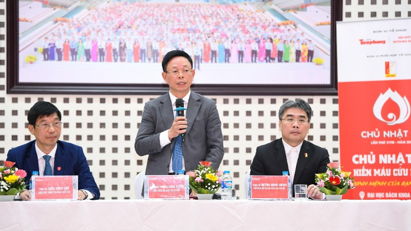 Ban tổ chức Chương trình hiến máu Chủ nhật Đỏ lần thứ XVIII - năm 2026 trao đổi thông tin với đại diện các cơ quan báo chí.