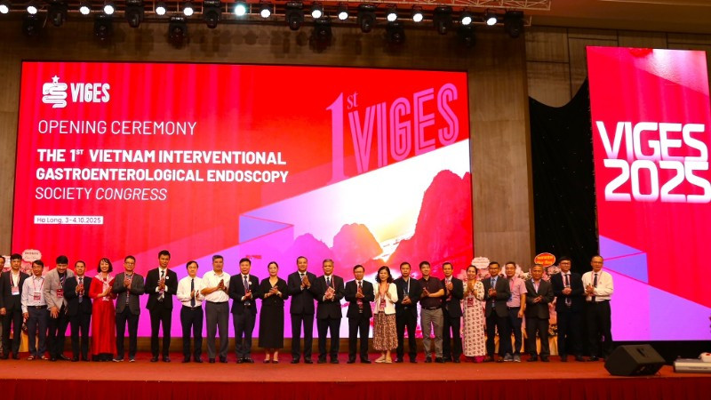 Hội nghị khoa học nội soi tiêu hóa can thiệp Việt Nam lần thứ I thu hút sự tham gia của nhiều chuyên gia trong nước và nước ngoài.