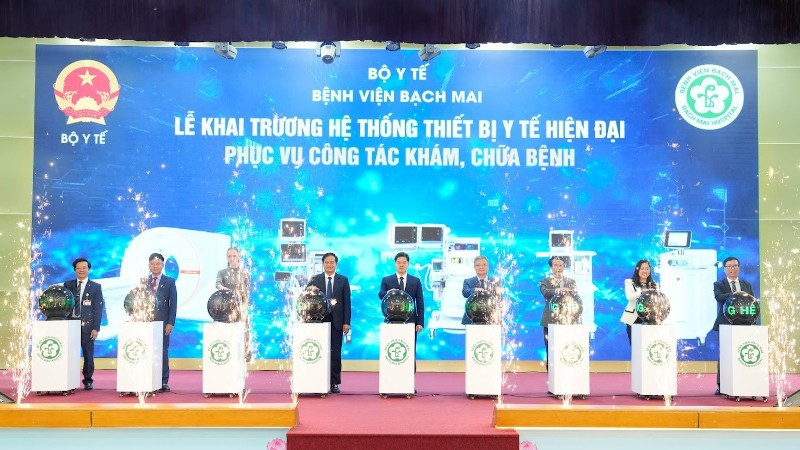 Lễ khai trương tại Bệnh viện Bạch Mai sáng 16/12. (Ảnh: Thành Dương)