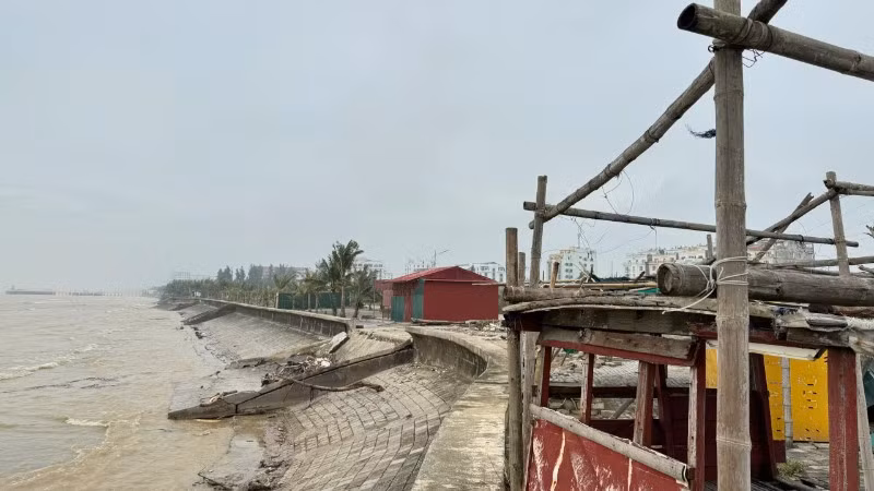 Bộ Nông nghiệp và Môi trường đề nghị Ủy ban nhân dân các tỉnh, thành phố ven biển từ Quảng Ninh đến Khánh Hòa và các bộ, ngành liên quan chủ động ứng phó với áp thấp nhiệt đới trên Biển Đông. (Ảnh minh họa: Nhandan.vn)